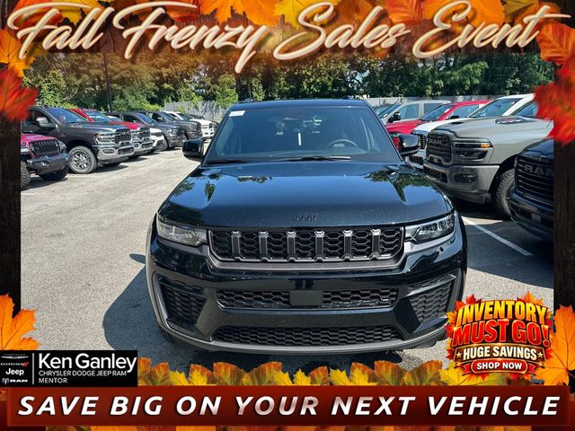2026 Jeep Grand Cherokee Laredo Altitude