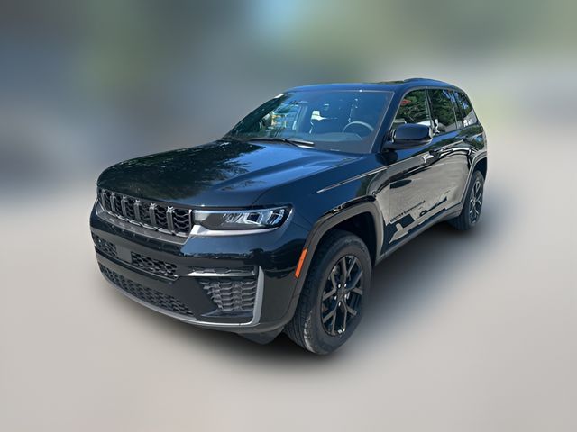2026 Jeep Grand Cherokee Laredo Altitude
