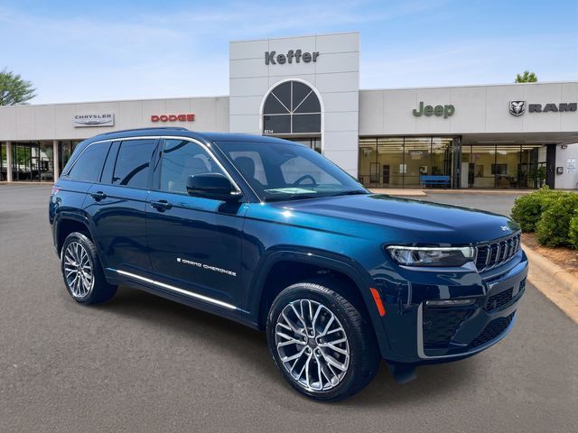 2026 Jeep Grand Cherokee Summit