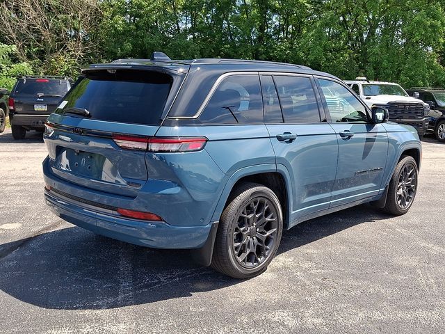 2026 Jeep Grand Cherokee Summit