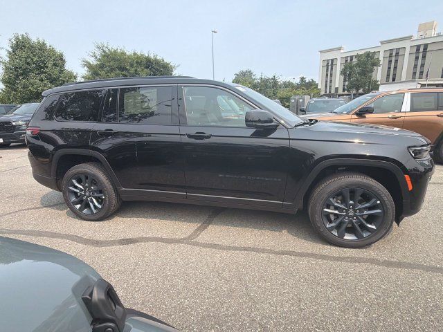 2026 Jeep Grand Cherokee L 85th Anniversary Edition