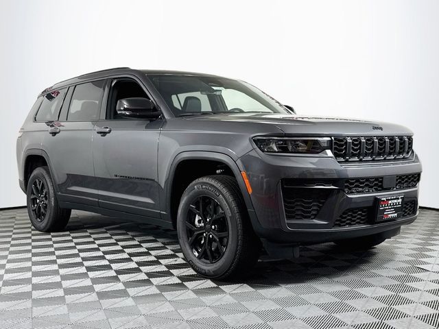 2026 Jeep Grand Cherokee L Laredo Altitude