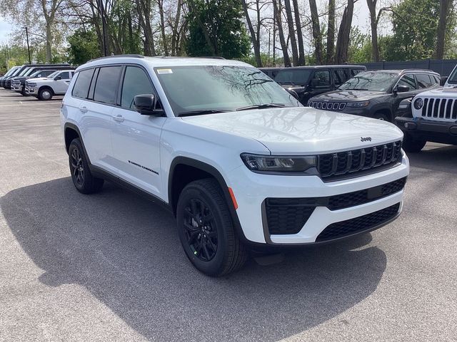 2026 Jeep Grand Cherokee L Laredo Altitude