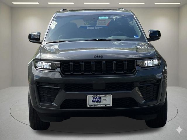 2026 Jeep Grand Cherokee L Laredo Altitude