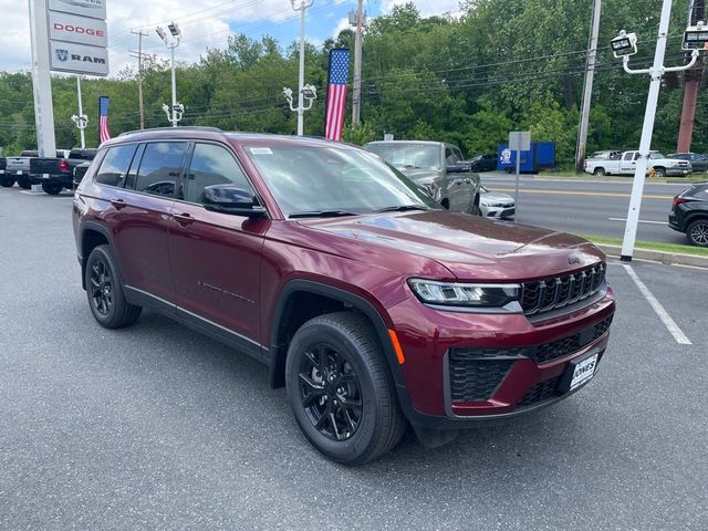 2026 Jeep Grand Cherokee L Laredo Altitude
