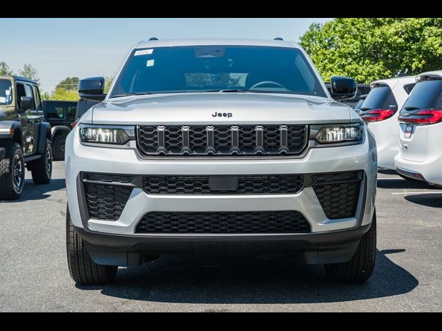2026 Jeep Grand Cherokee L Laredo Altitude