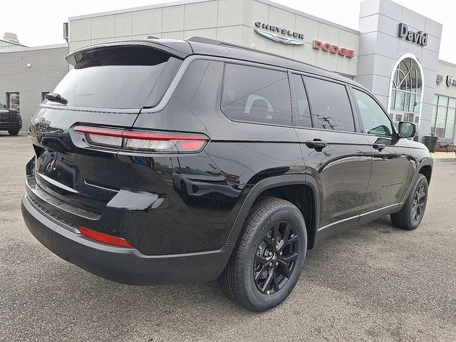 2026 Jeep Grand Cherokee L Laredo Altitude