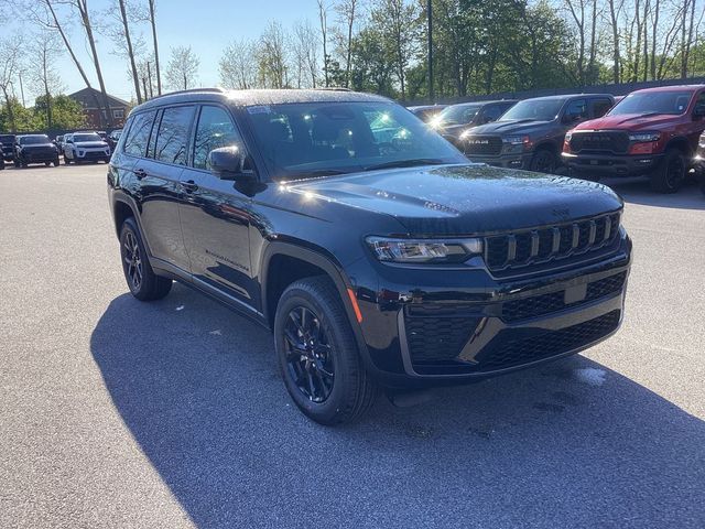 2026 Jeep Grand Cherokee L Laredo Altitude