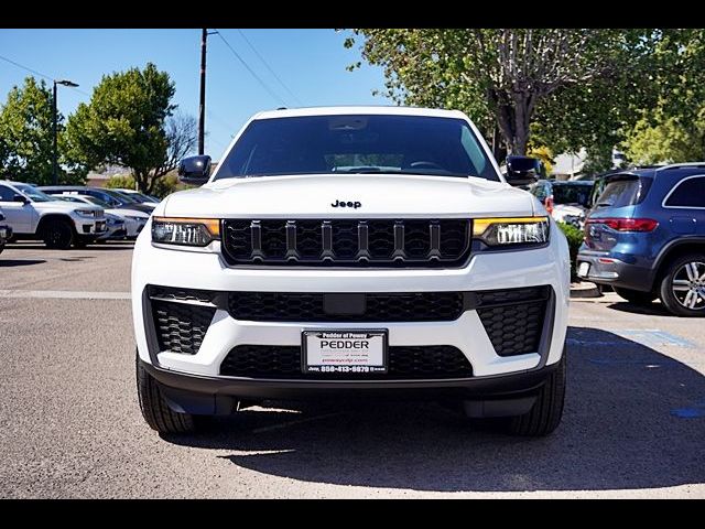 2026 Jeep Grand Cherokee L Laredo Altitude