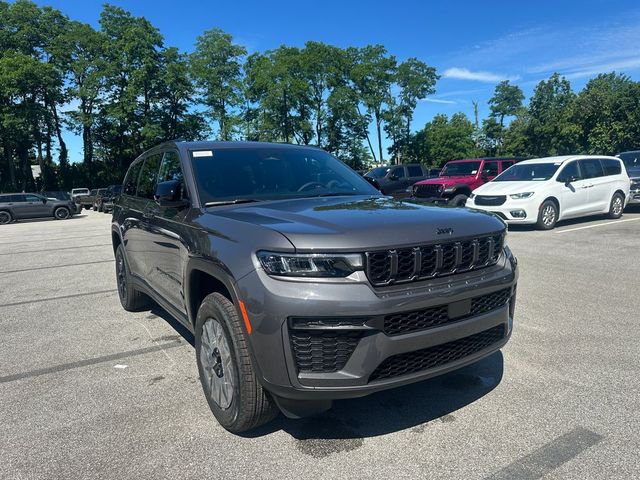 2026 Jeep Grand Cherokee L Laredo Altitude