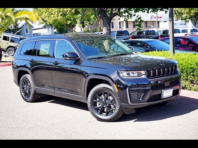 2026 Jeep Grand Cherokee L Laredo Altitude