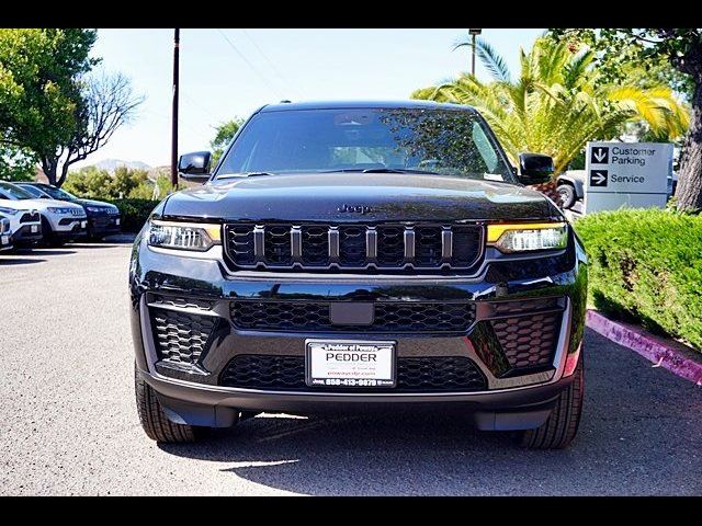 2026 Jeep Grand Cherokee L Laredo Altitude