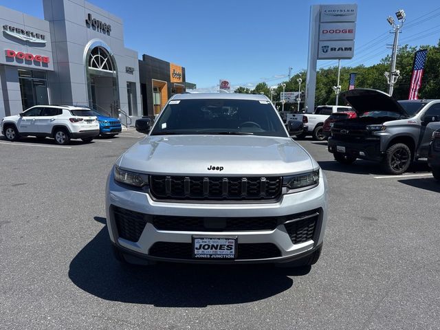 2026 Jeep Grand Cherokee L Laredo Altitude