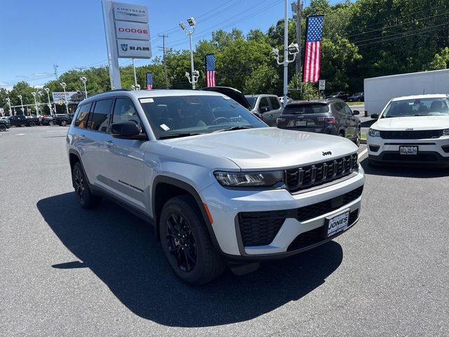 2026 Jeep Grand Cherokee L Laredo Altitude