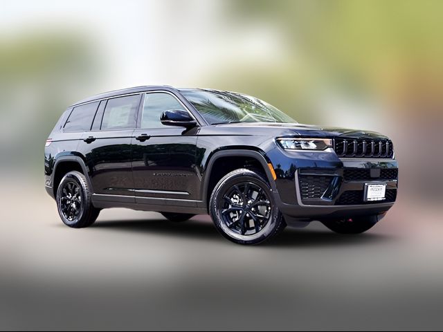 2026 Jeep Grand Cherokee L Laredo Altitude