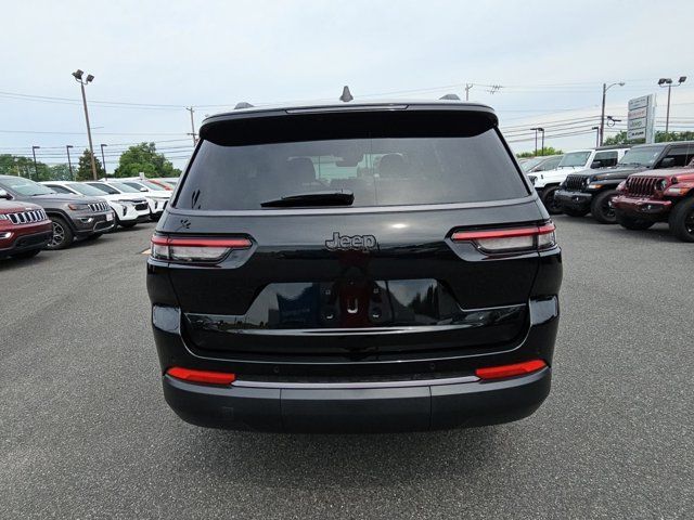 2026 Jeep Grand Cherokee L Laredo Altitude