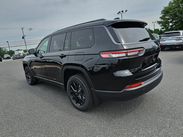 2026 Jeep Grand Cherokee L Laredo Altitude