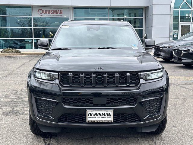 2026 Jeep Grand Cherokee L Laredo Altitude