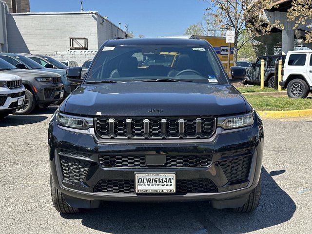 2026 Jeep Grand Cherokee L Laredo Altitude