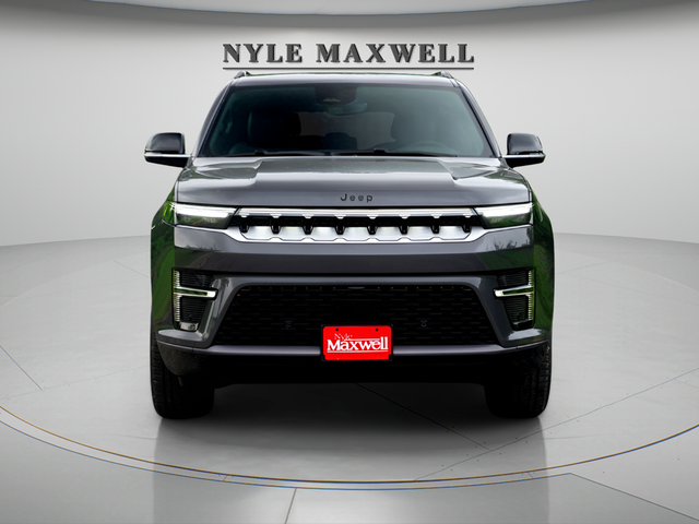 2026 Jeep Grand Wagoneer Base