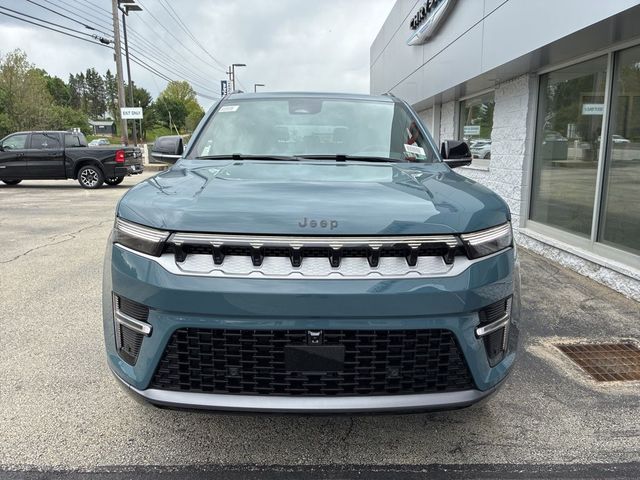 2026 Jeep Grand Wagoneer Base
