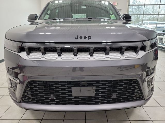 2026 Jeep Grand Wagoneer Base