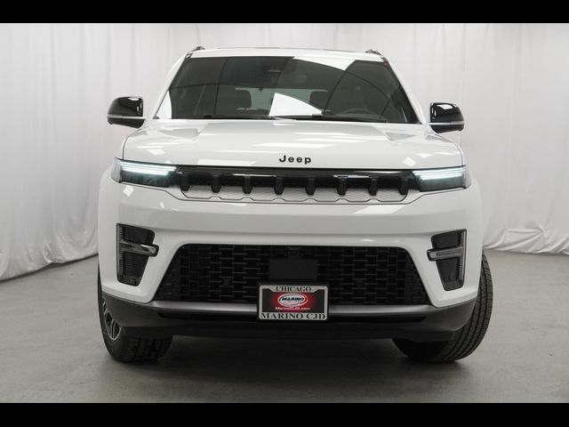 2026 Jeep Grand Wagoneer Base