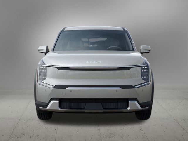 2026 Kia EV9 Light Short Range