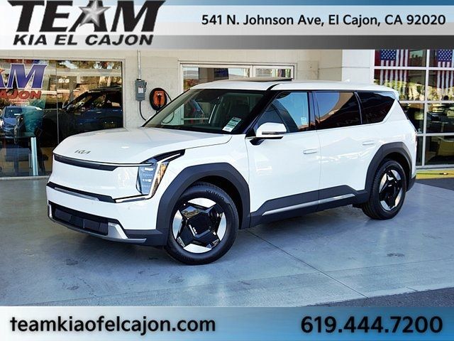 2026 Kia EV9 Light Long Range