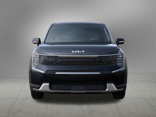 2026 Kia EV9 Light Long Range