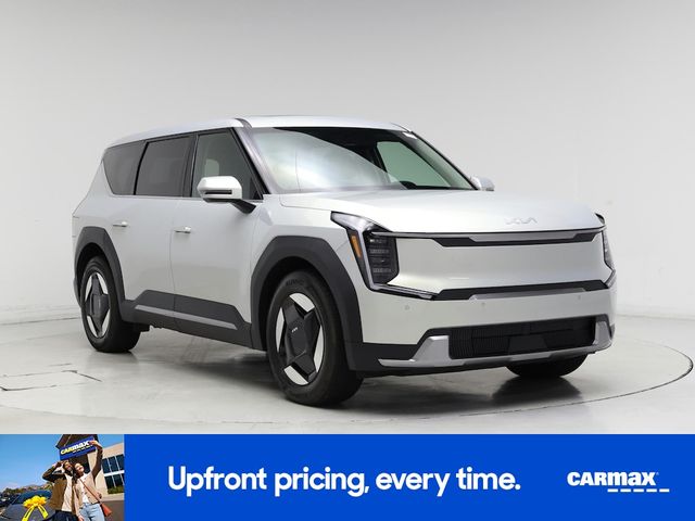 2026 Kia EV9 Light Long Range