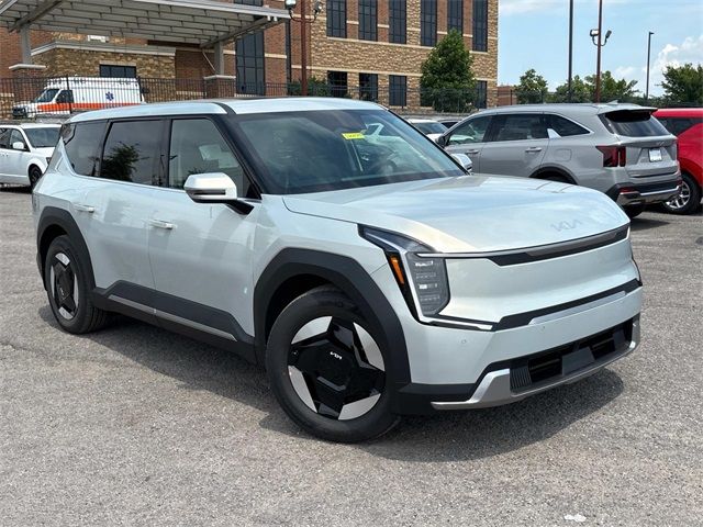2026 Kia EV9 Light Long Range