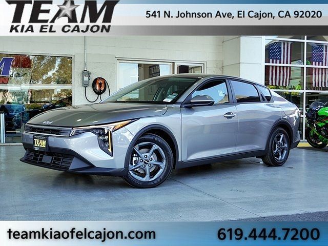 2026 Kia K4 LXS