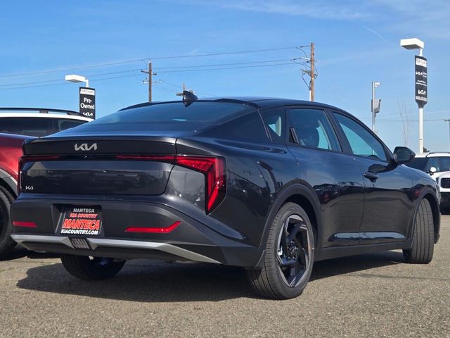 2026 Kia K4 EX