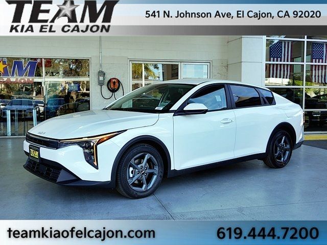2026 Kia K4 LXS