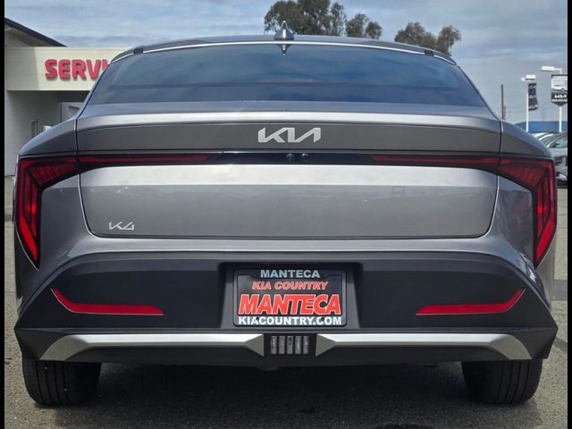 2026 Kia K4 LXS