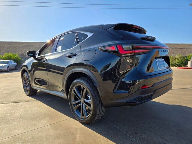 2026 Lexus NX 450h+ Luxury