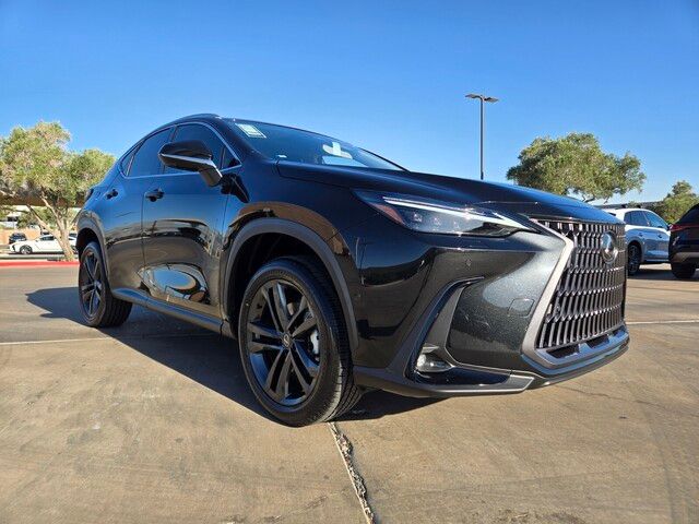 2026 Lexus NX 450h+ Luxury