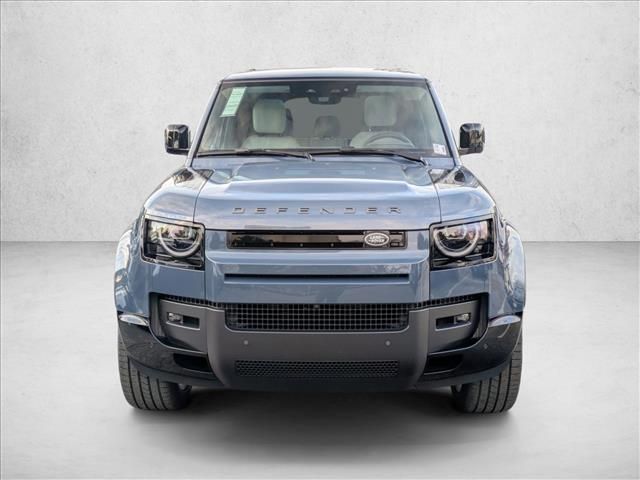 2026 Land Rover Defender X-Dynamic SE