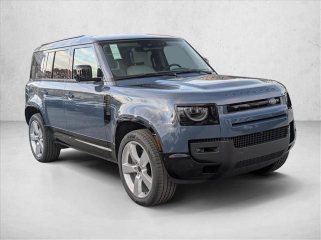 2026 Land Rover Defender X-Dynamic SE