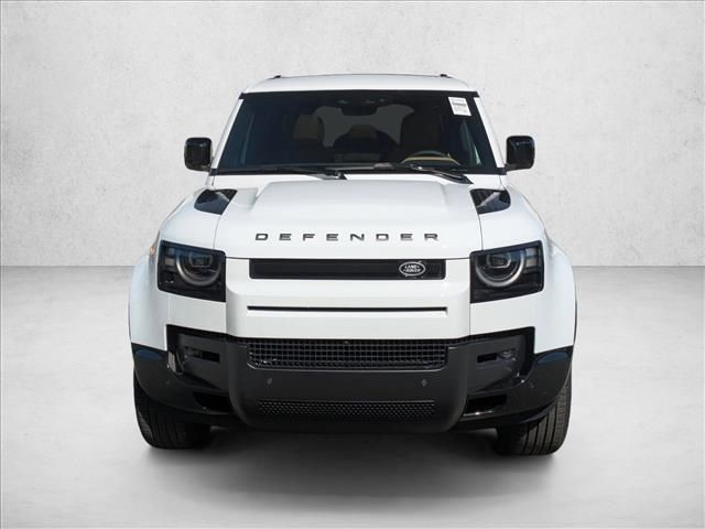 2026 Land Rover Defender X-Dynamic SE