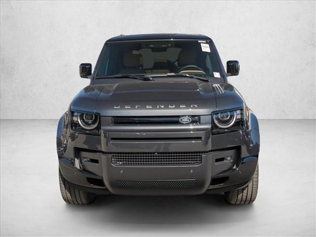 2026 Land Rover Defender X-Dynamic SE