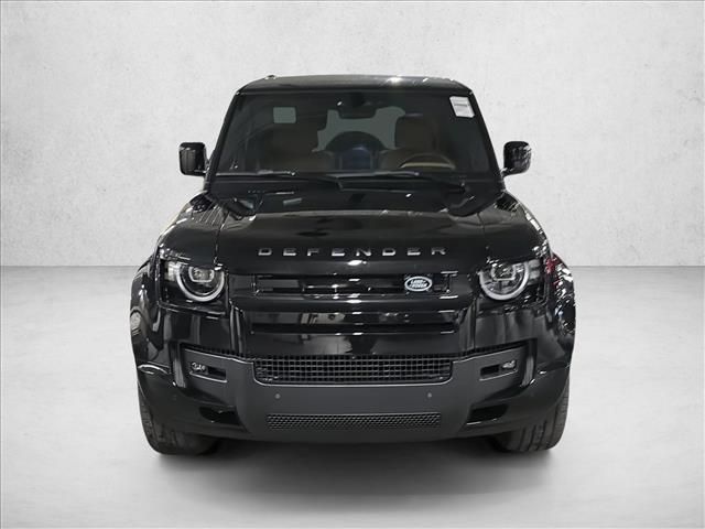 2026 Land Rover Defender X-Dynamic SE