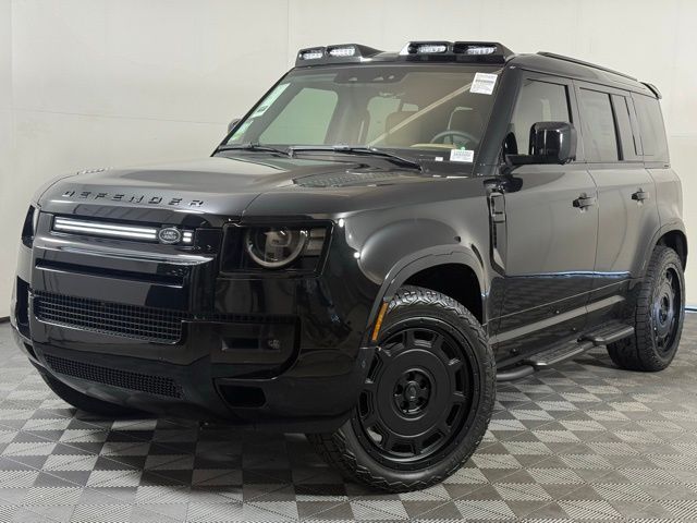 2026 Land Rover Defender X-Dynamic SE