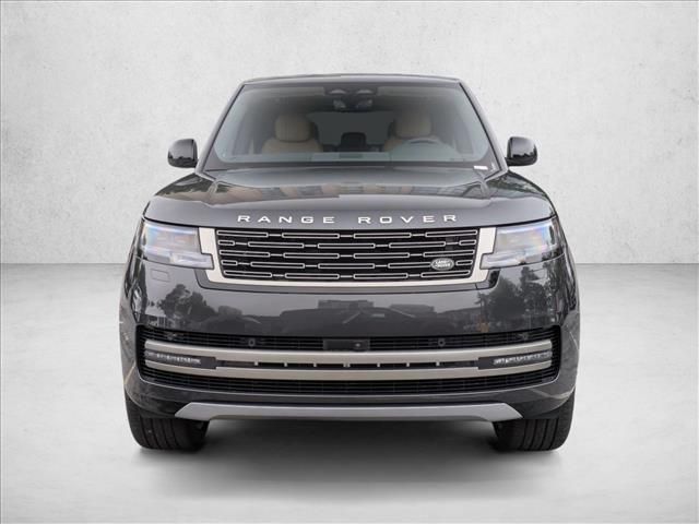 2026 Land Rover Range Rover SE