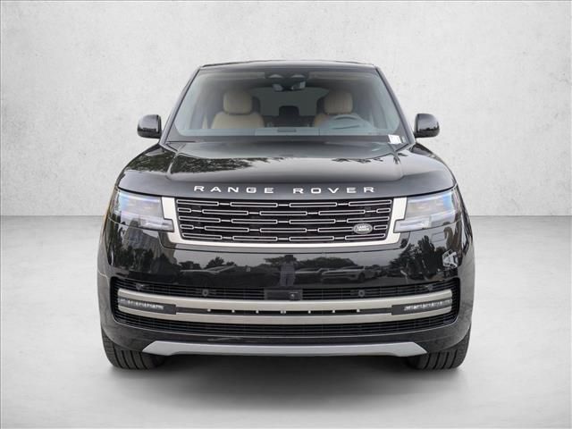 2026 Land Rover Range Rover SE