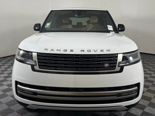 2026 Land Rover Range Rover SE