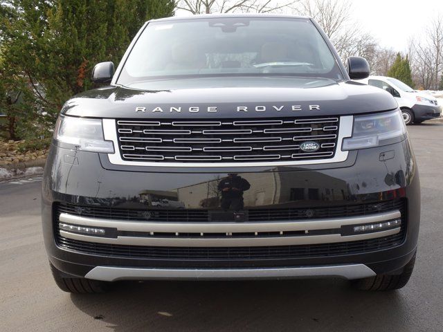 2026 Land Rover Range Rover SE