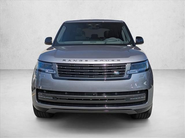 2026 Land Rover Range Rover SE
