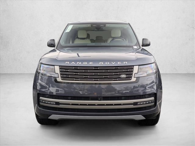 2026 Land Rover Range Rover SE